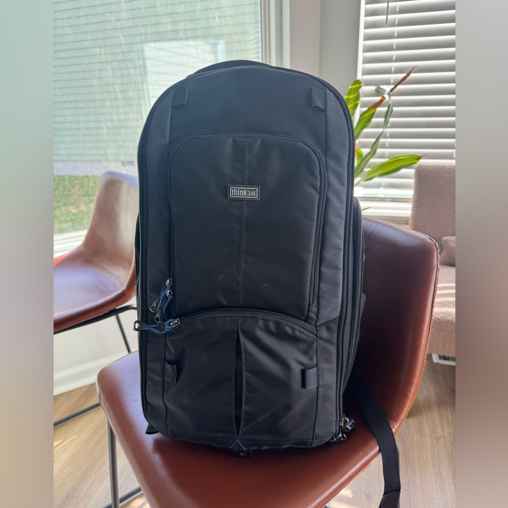 Think tank streetwalker hard drive v2.0 camera backpack